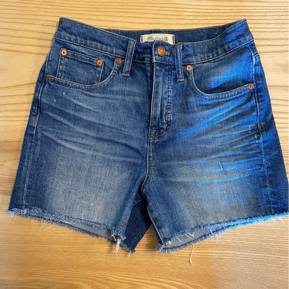 EUC MADEWELL distressed blue denim high-rise shorts SIZE 26